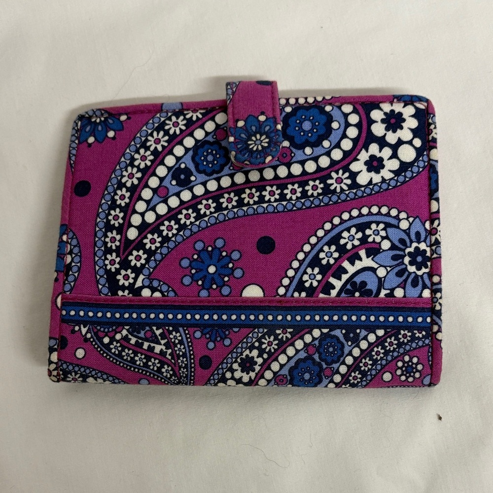 Vera Bradley ID snap Holder Boysenberry